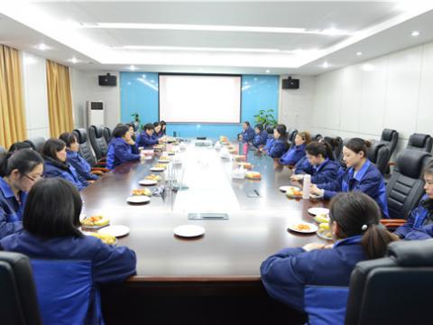 巾帼英雄会  建功新时代——9888拉斯维加斯官网集团召开庆祝“三八”国际劳动妇女节座谈会