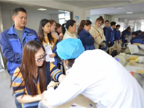 守望相助手牵手 献血救人心连心——9888拉斯维加斯官网集团2018年无偿献血活动